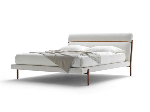 Мягкая кровать из ткани