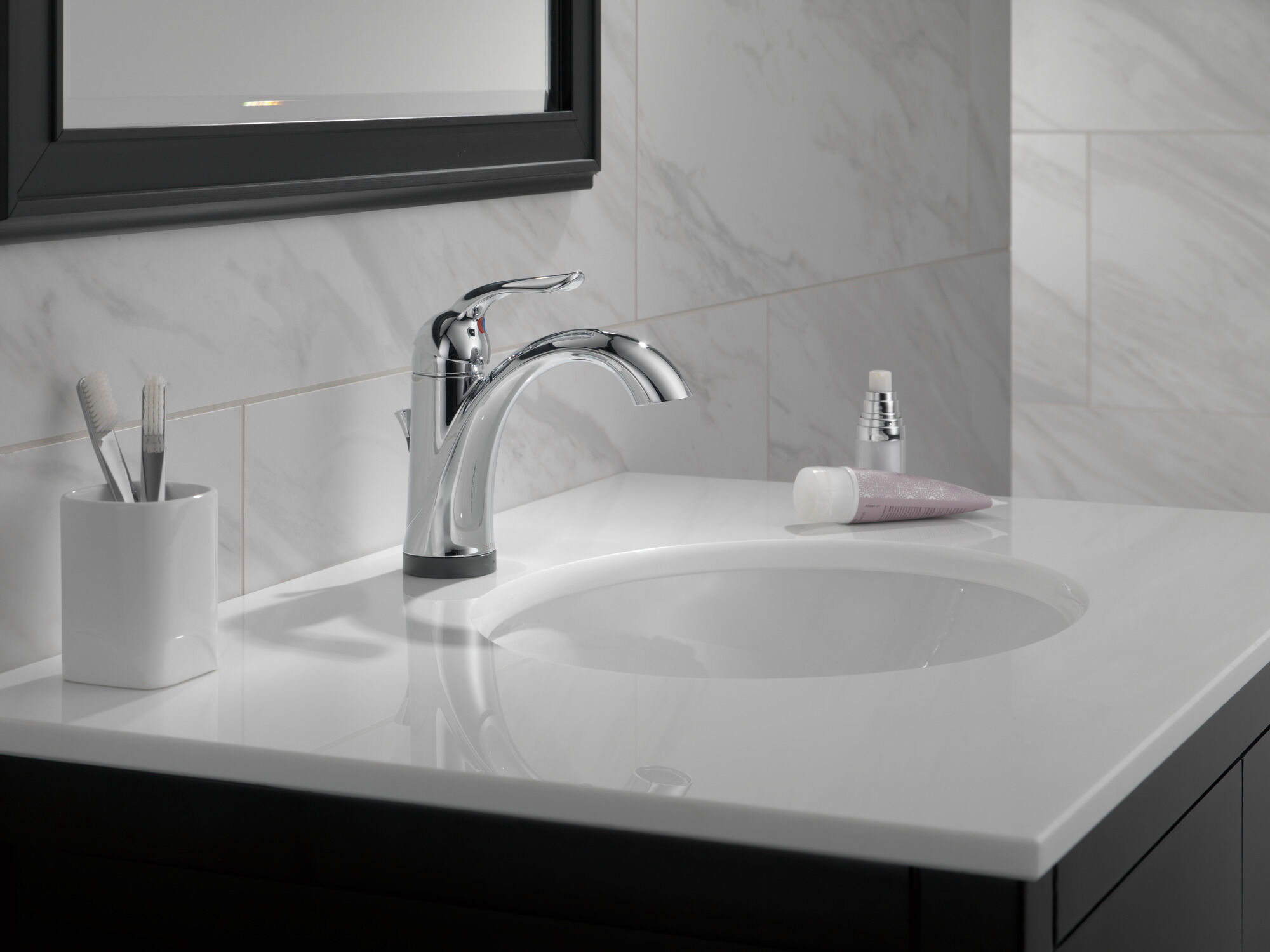 538T-DST Смеситель для ванной с одной ручкой с технологией Touch2O.xt® Delta Faucet Lahara Хром  - Вид №9