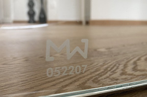 Кресло с подлокотниками