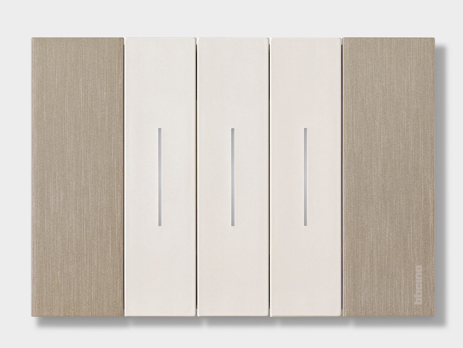 Традиционная и связанная гражданская серия BTICINO LIVING NOW ARCH-00151831 - Вид №45