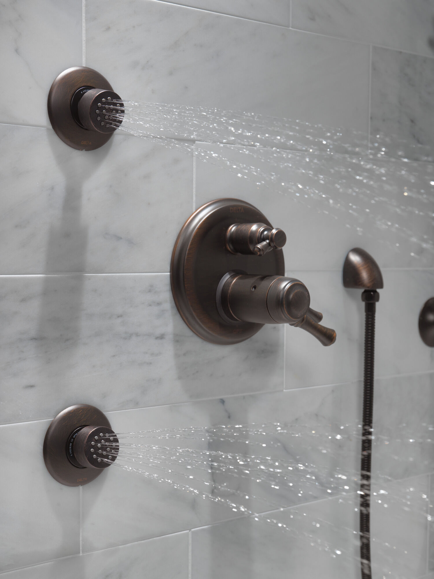 Традиционный трим клапана TempAssure® серии 17T с двумя рукоятками и встроенным дивертором с тремя положениями Delta Faucet T27T897-SS - Вид №61