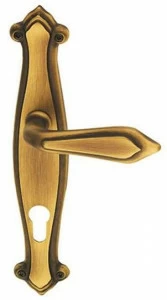 Pasini Ручка из латуни на пластине с накладкой Anubi 3420