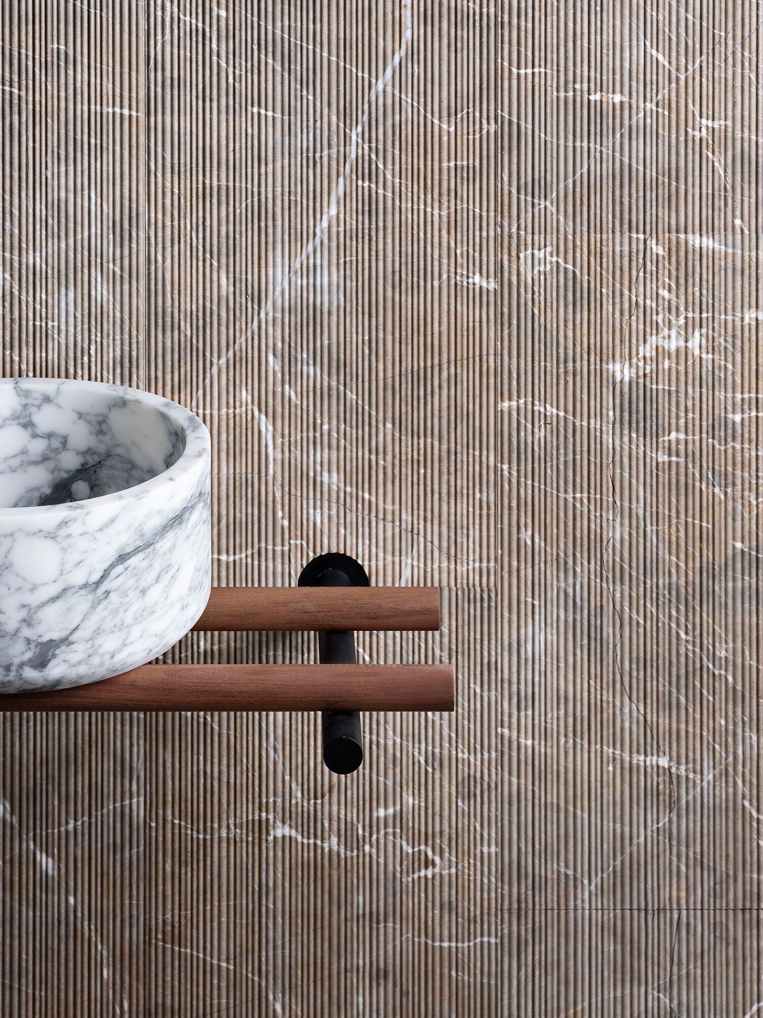 Деревянная подвесная консоль для умывальника LUCE DI CARRARA Tube ARCH-00084808 - Вид №1