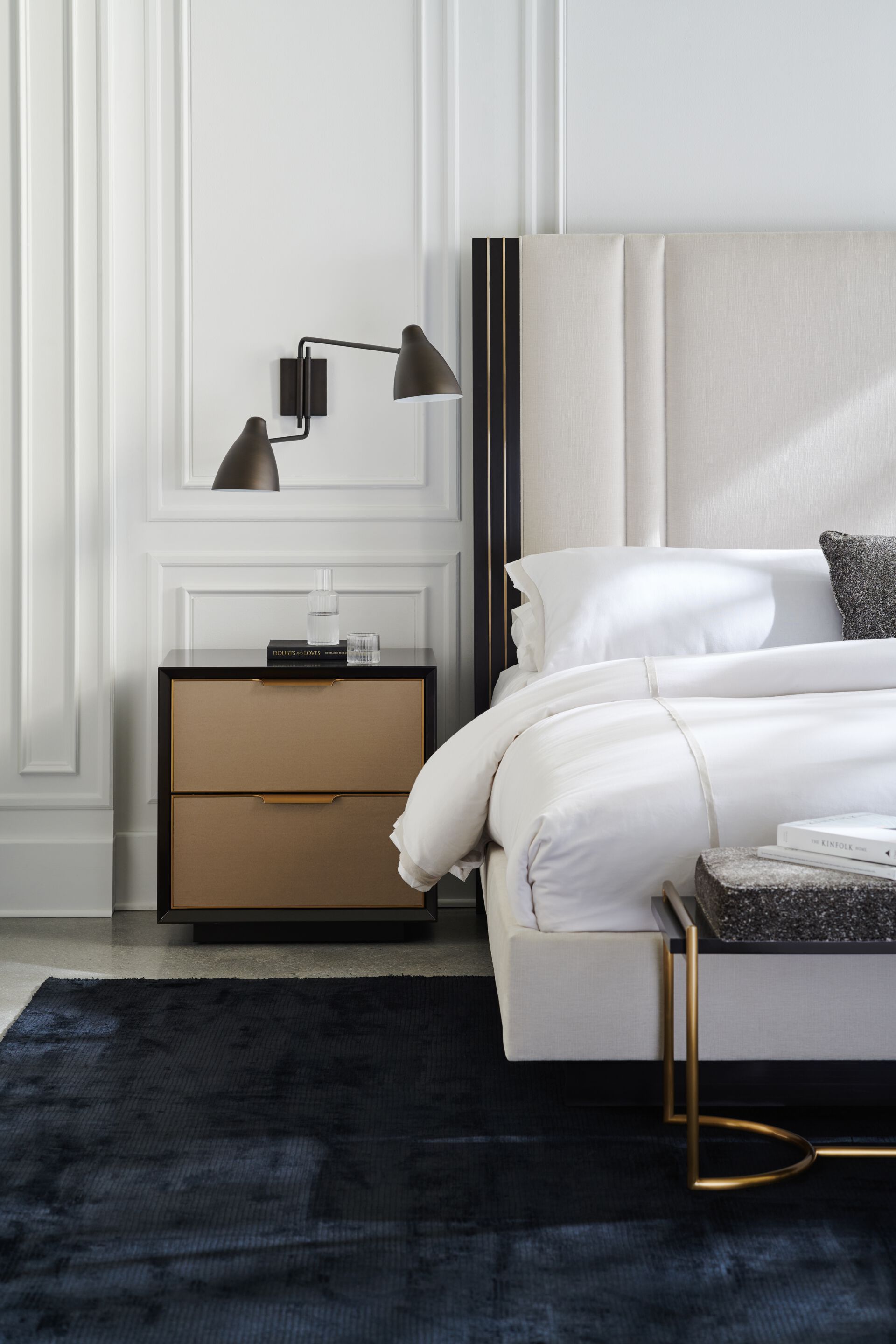 Деревянная прямоугольная тумбочка с ящиками Caracole DOUBLE WRAP ARCH-00036267 - Вид №1