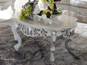 Низкий прямоугольный журнальный столик для гостиной