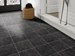 Нескользящий виниловый пол