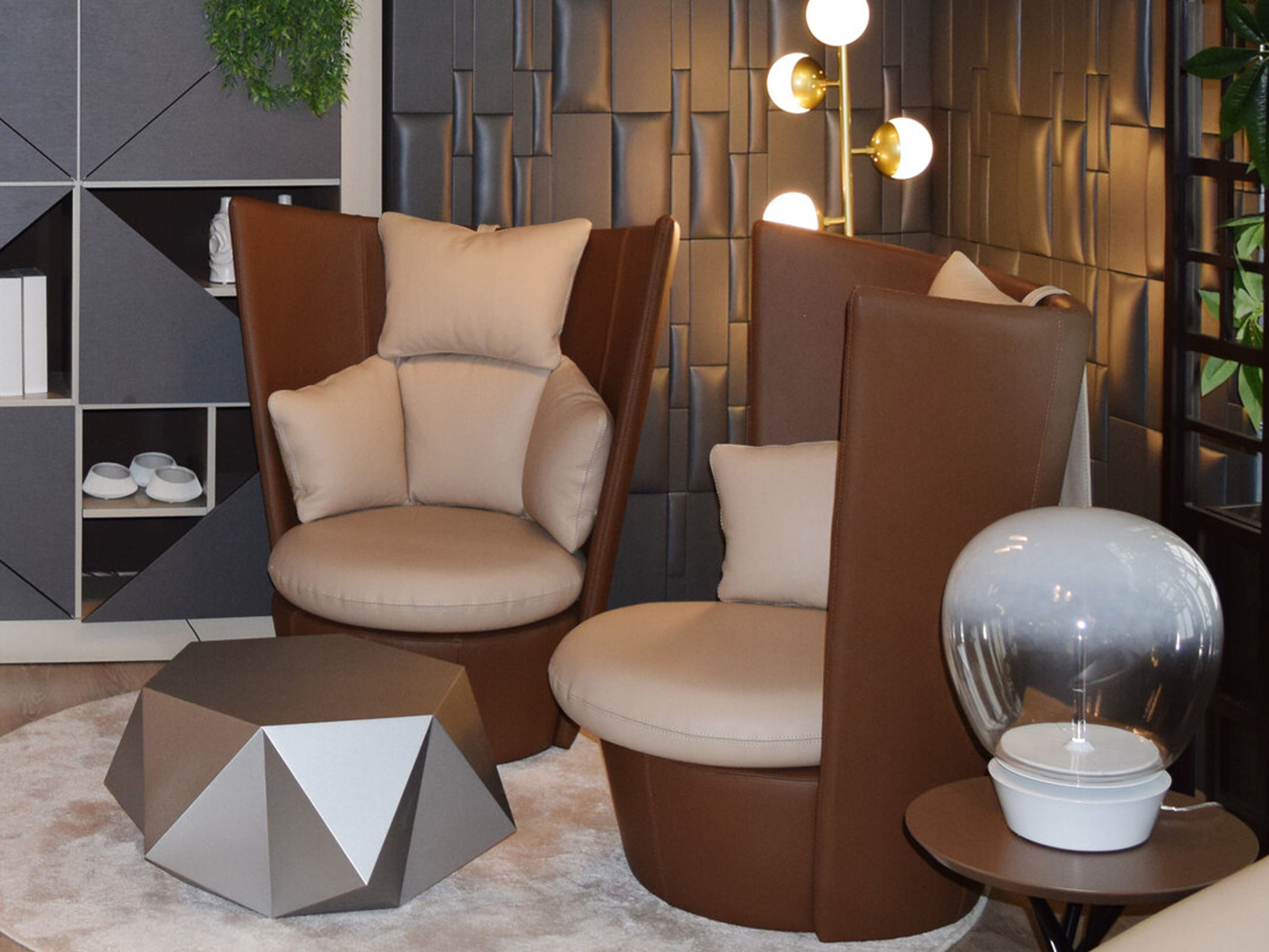 Тканевое кресло с высокой спинкой и подставкой для ног ABLE ZOE ARCH-00122522 - Вид №8