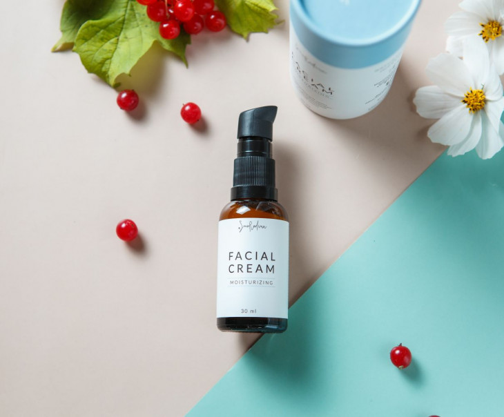 7092 Увлажняющий крем «Moisturizing» для сухой, комбинированной и обезвоженной кожи Вкусляндия  - Вид №1