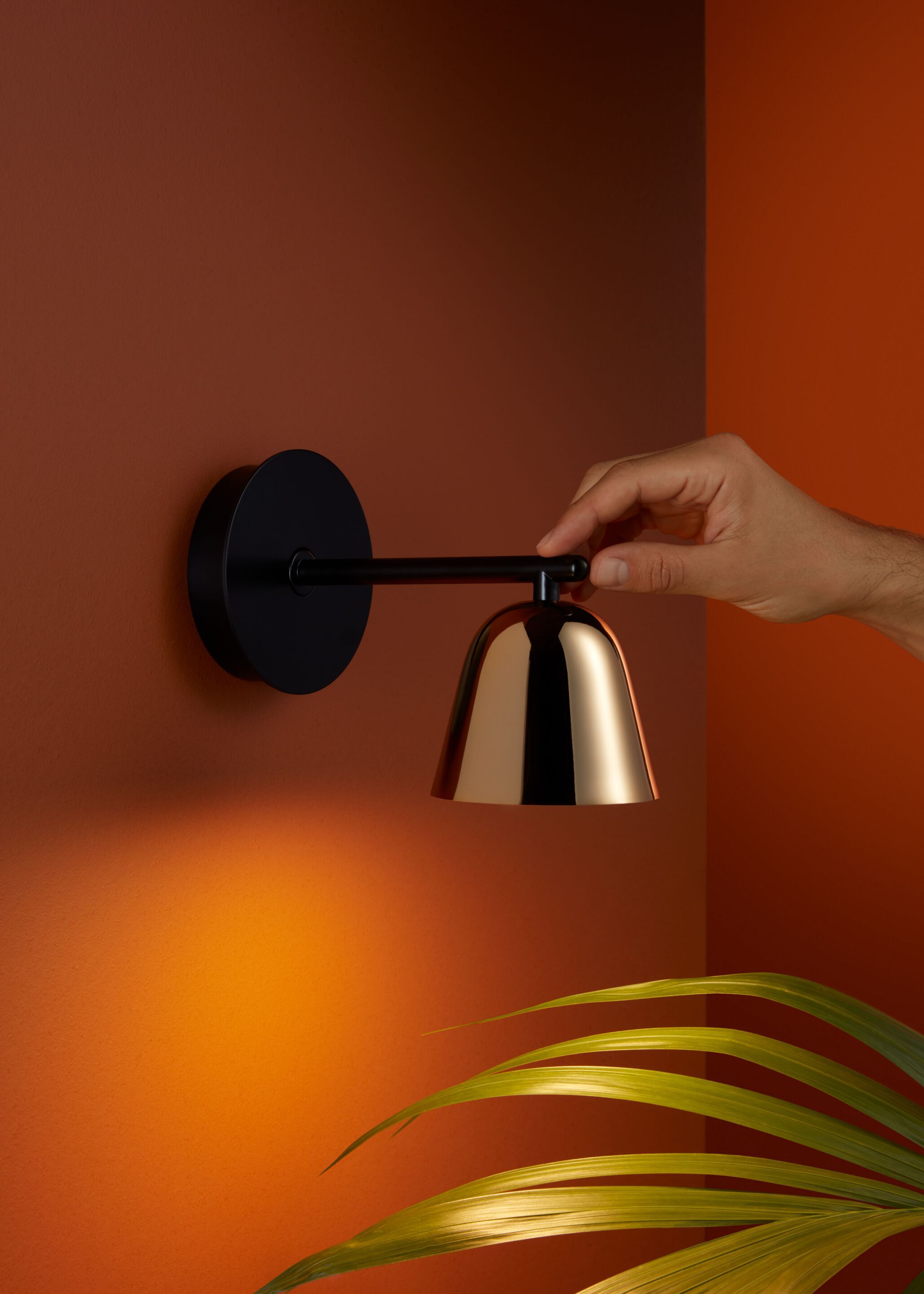 Стальной светодиодный настенный светильник с диммером PARACHILNA Lighto ARCH-00091992 - Вид №3