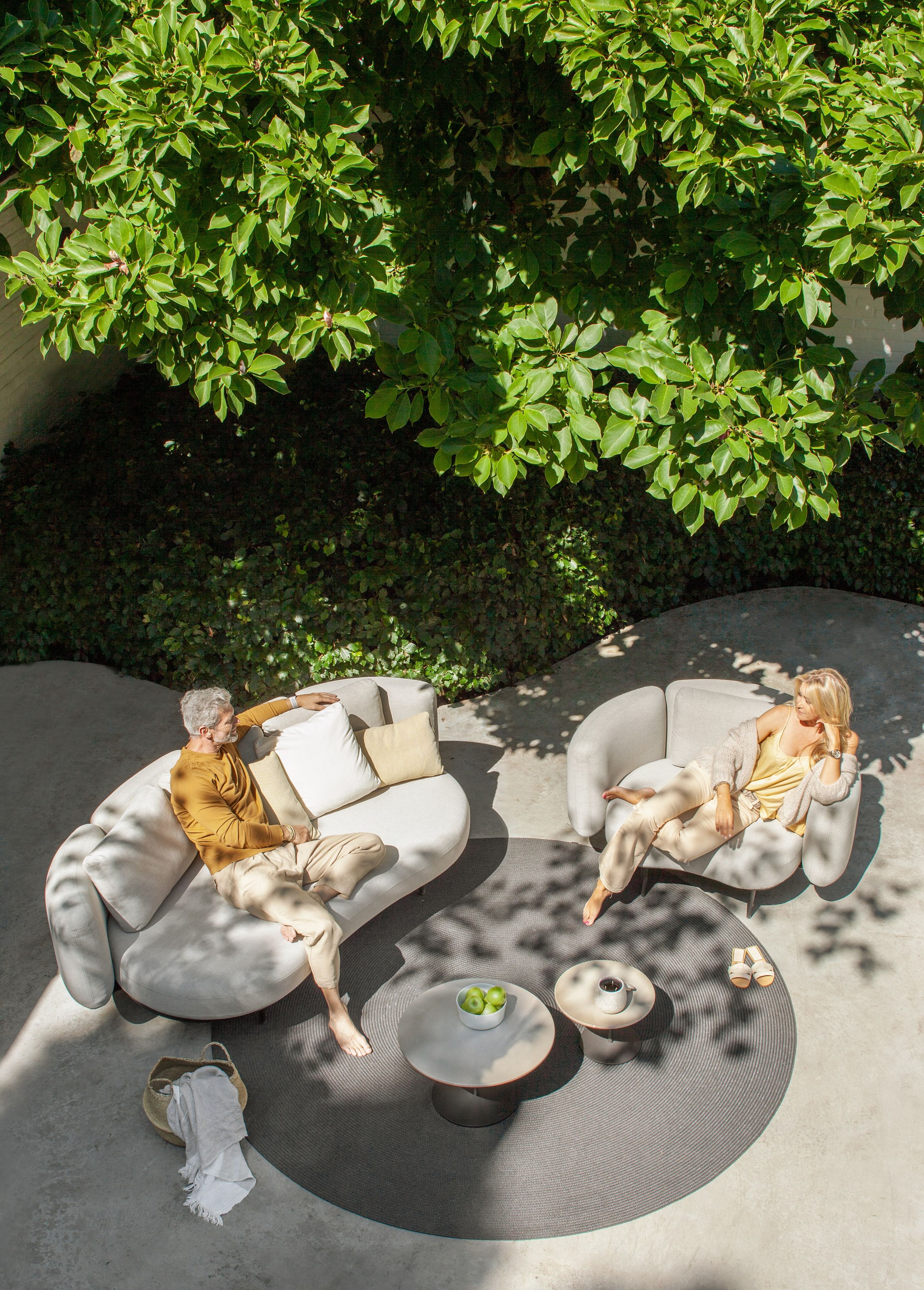 Круглый керамический садовый журнальный столик Royal Botania ARCH-00140853 - Вид №9