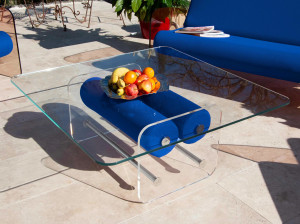 Квадратный стол из ПММА и стекла