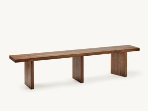 Скамья из массива грецкого ореха