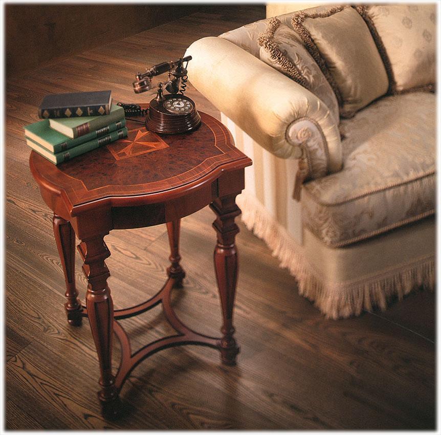 Столик  PAOLO LUCCHETTA Giada tv3 