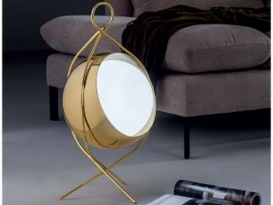Euroluce Lampadari Торшер из пмма и утюга Nobody