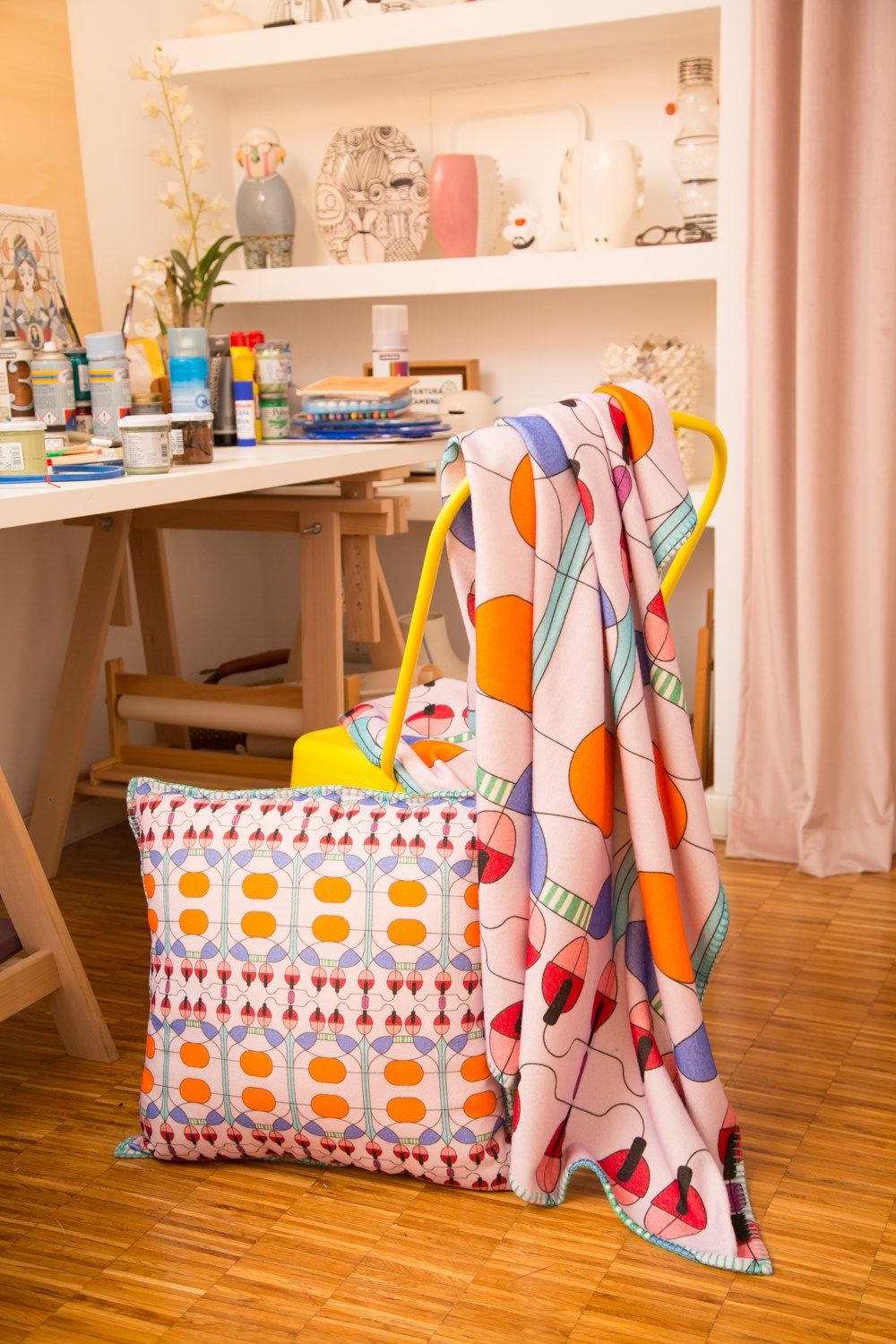 Многоцветный плед с графическим рисунком из мериносовой шерсти Lanerossi Колокольчик ARCH-00050486 - Вид №5