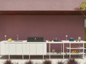 Наружная кухня из алюминия и керамогранита