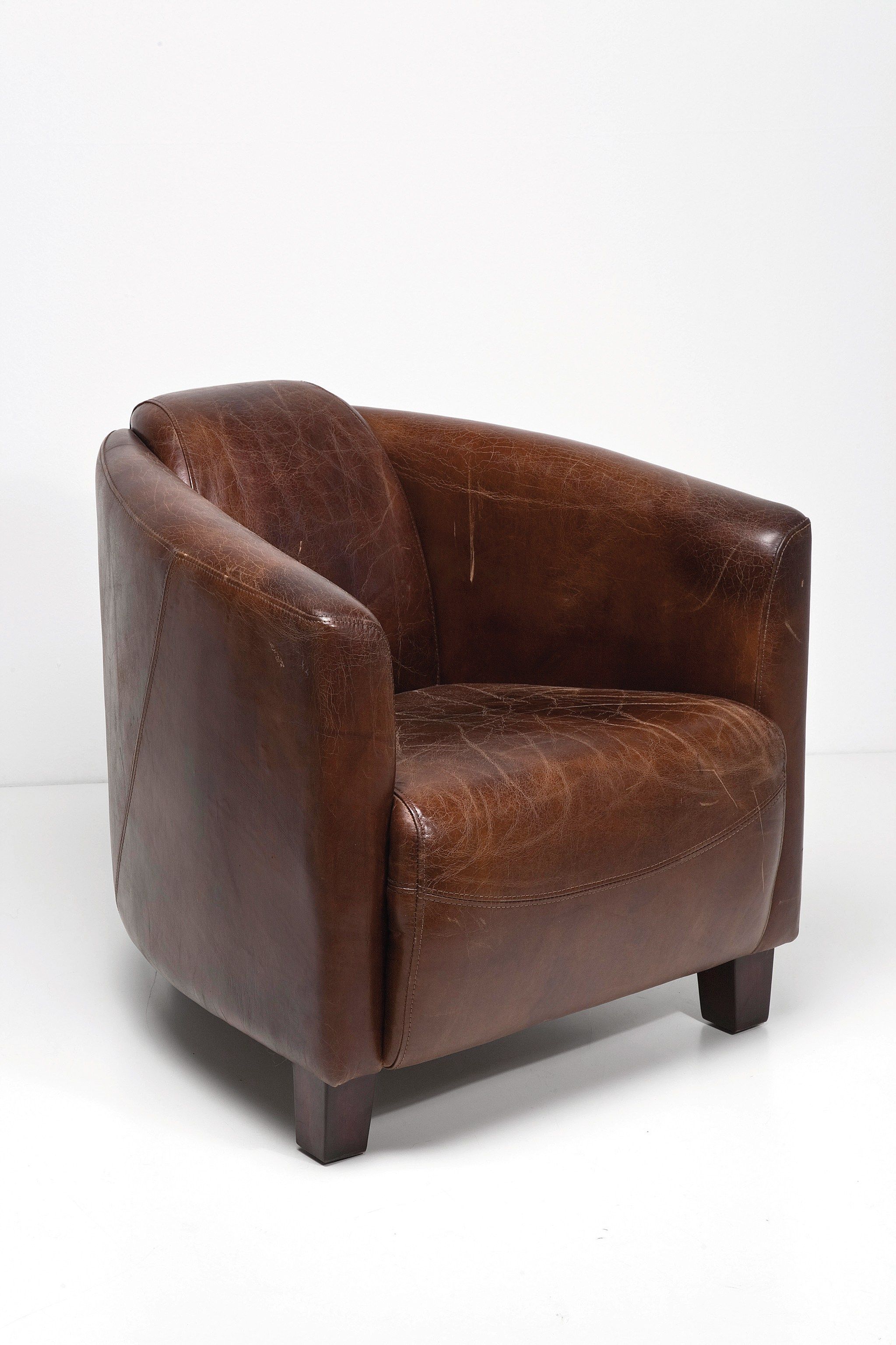 Клубное кресло из коровьей кожи KARE Design Cigar Lounge ARCH-00009395