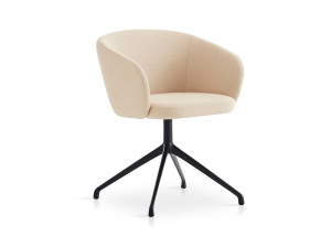 Мягкий стул на тканевом насесте