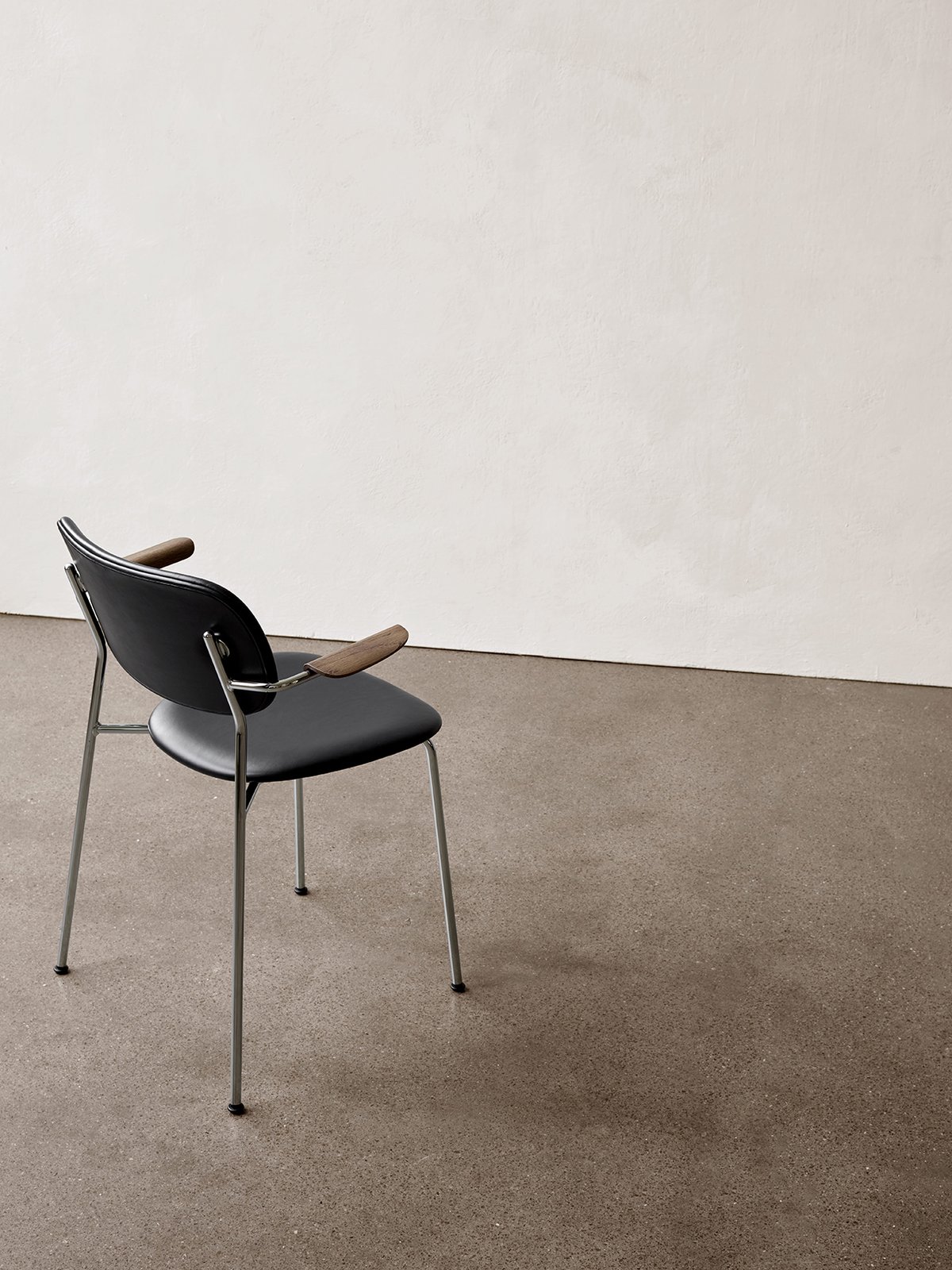 1110004-011H00ZZ MENU Обеденный стул, полностью обитый, с подлокотником, Хром Темный мореный дуб | Дакар 0842  - Вид №17