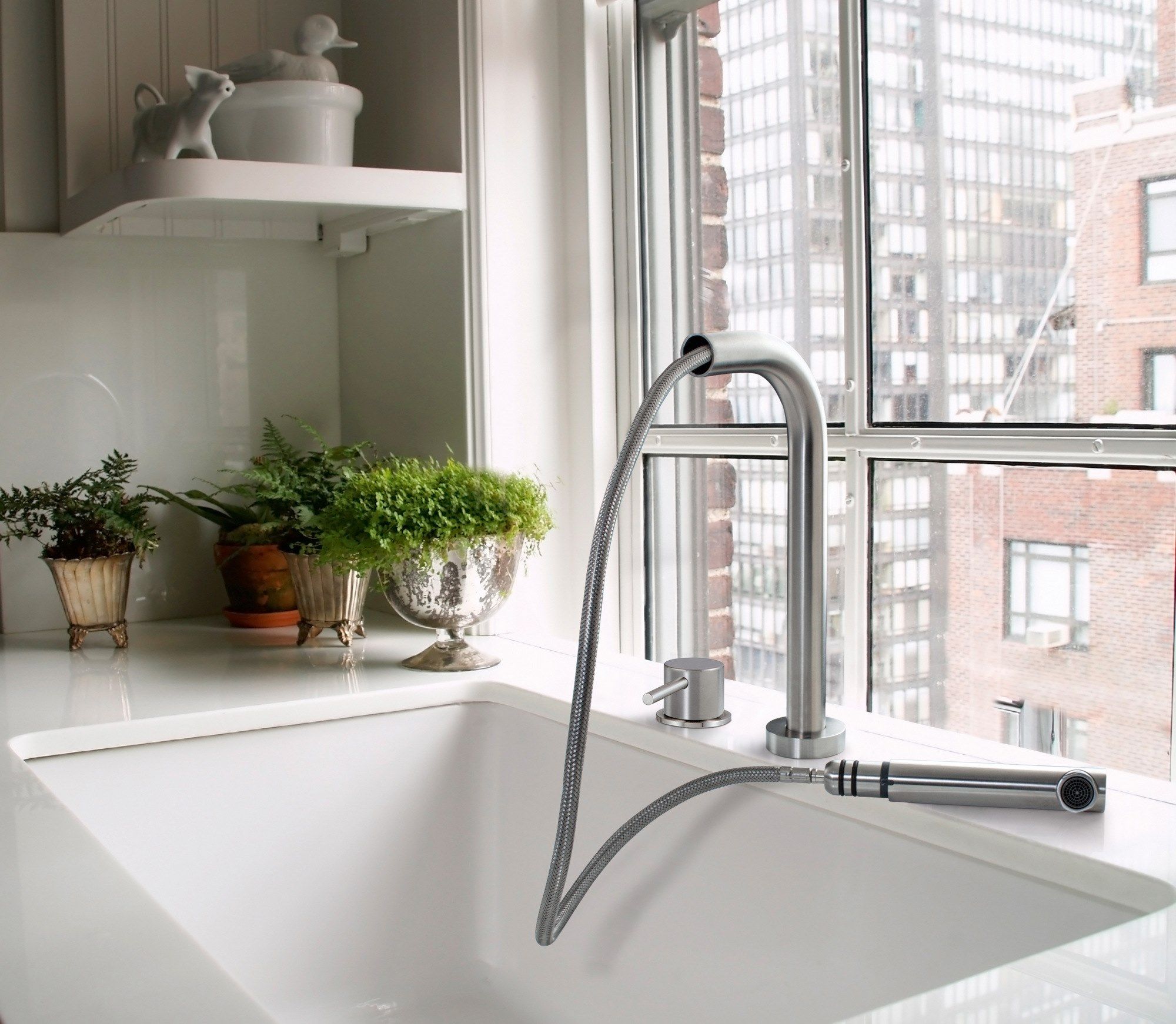 Смеситель для кухни из нержавеющей стали со съемным ручным душем Rubinetterie Treemme 40 мм ARCH-00093030 - Вид №1