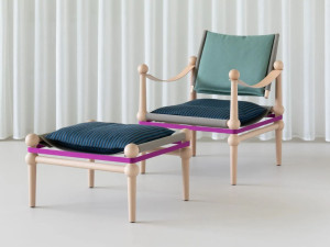 Деревянная мягкая подставка для ног