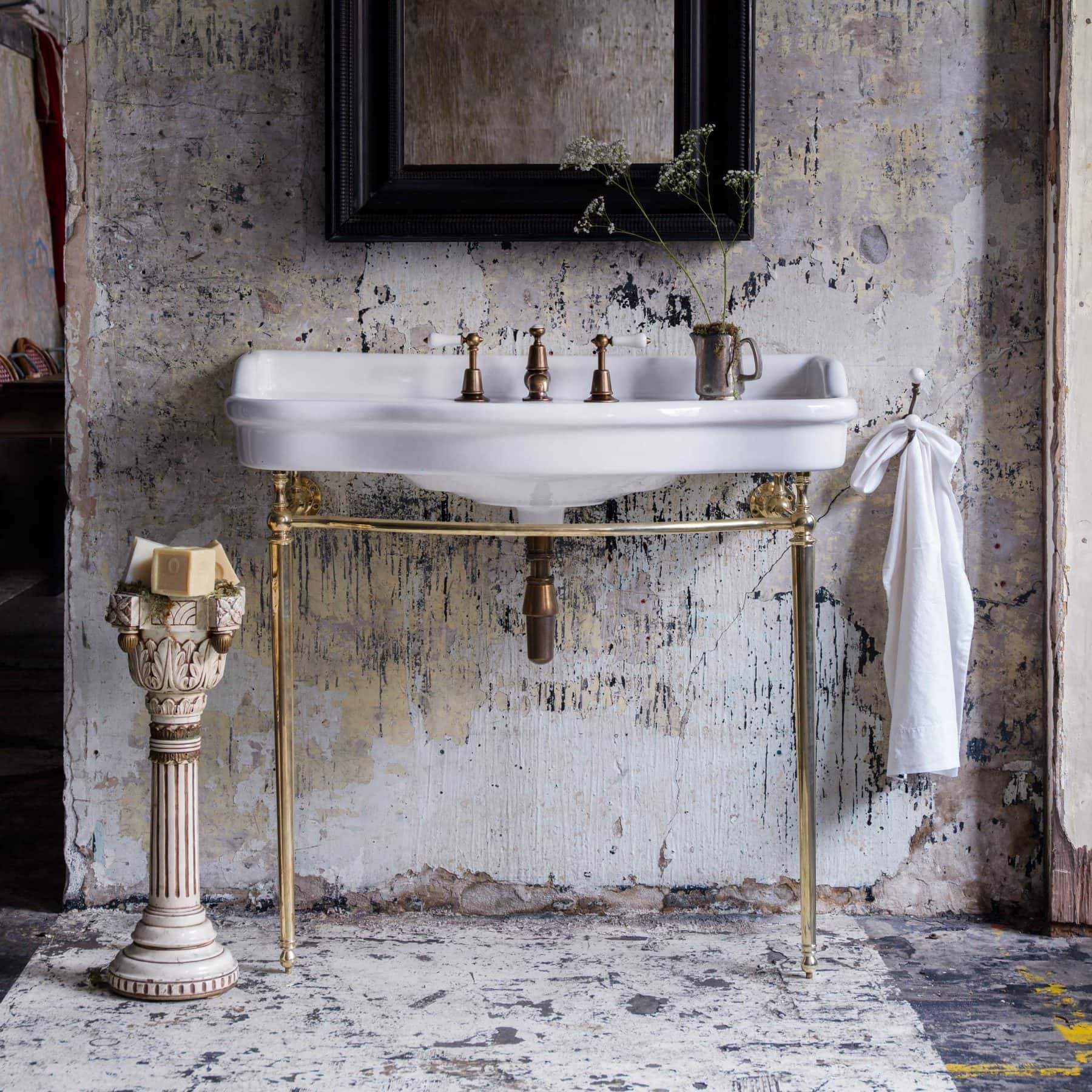 Ceramic Basins Раковина The Empress Console Catchpoleandrye  - Вид №5