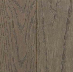 Массивная доска Magestik floor С покрытием Клауд Дуб с брашью (Текстурированная) 300-1800х125 мм.