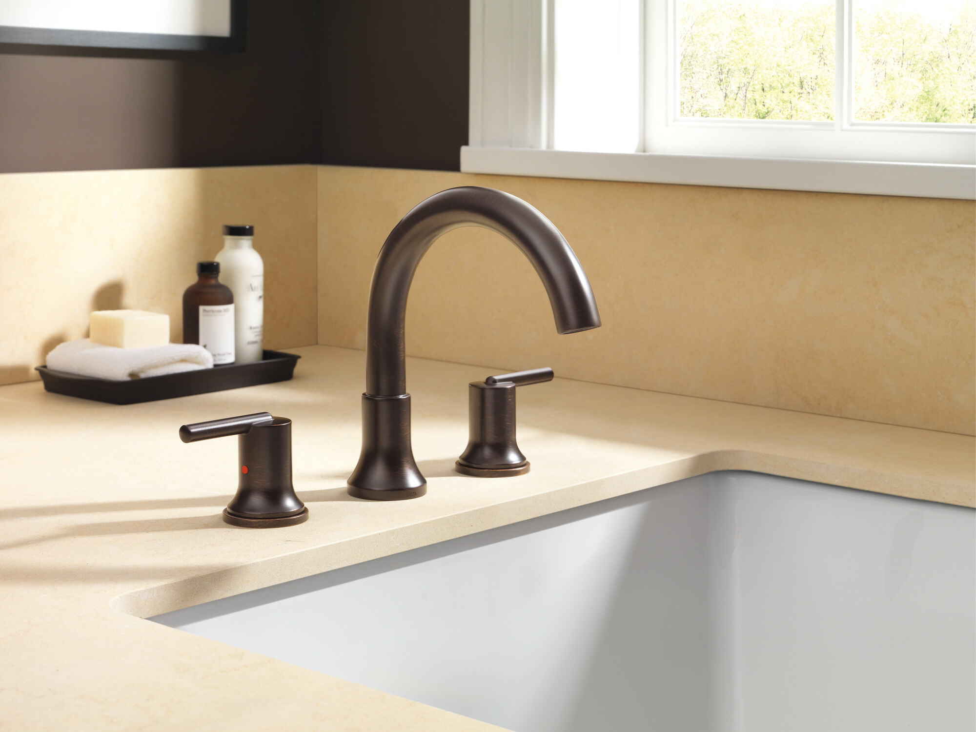 T2759-RB Римская ванна Delta Faucet Trinsic Венецианская бронза  - Вид №2