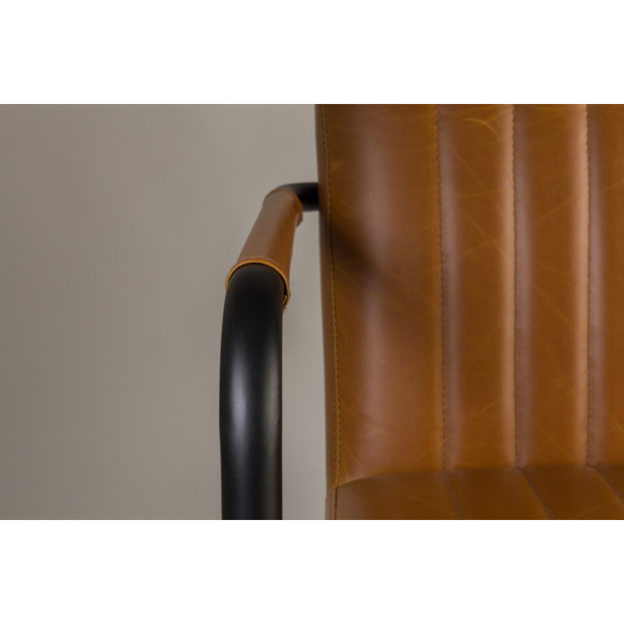 Кресло Stitched светло-коричневое Dutchbone 1200117 - Вид №7