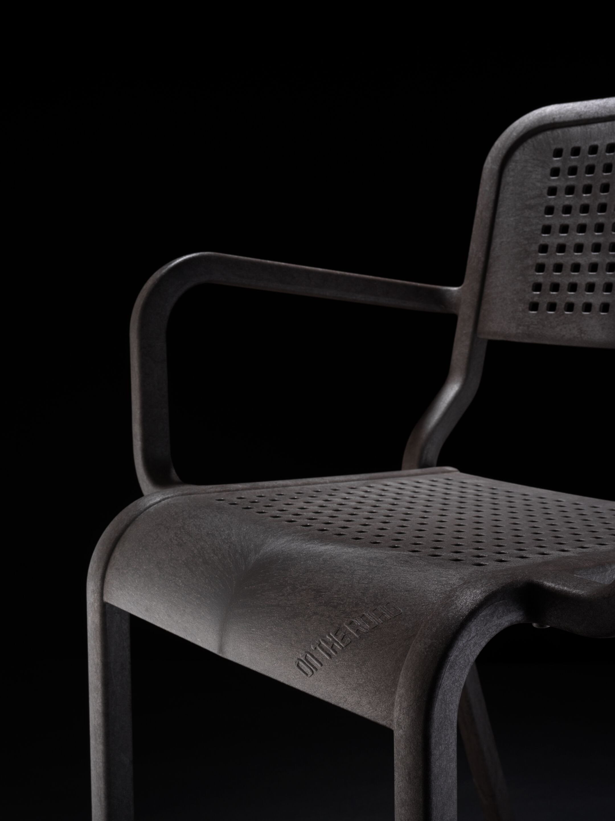 Стул из переработанного инженерного пластика с подлокотниками PF Stile ON THE ROAD CB ARCH-00105591 - Вид №5