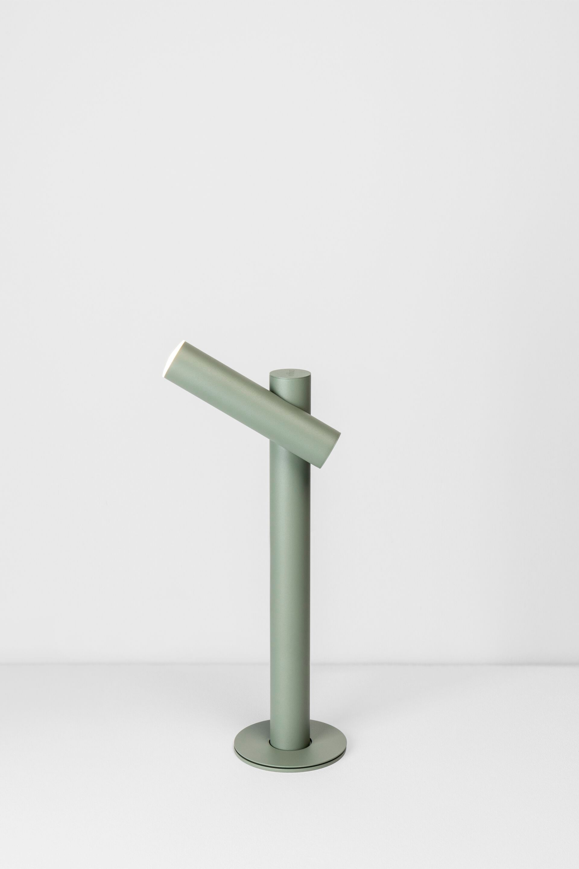 Металлическая напольная лампа Estiluz Tik ARCH-00106690 - Вид №4