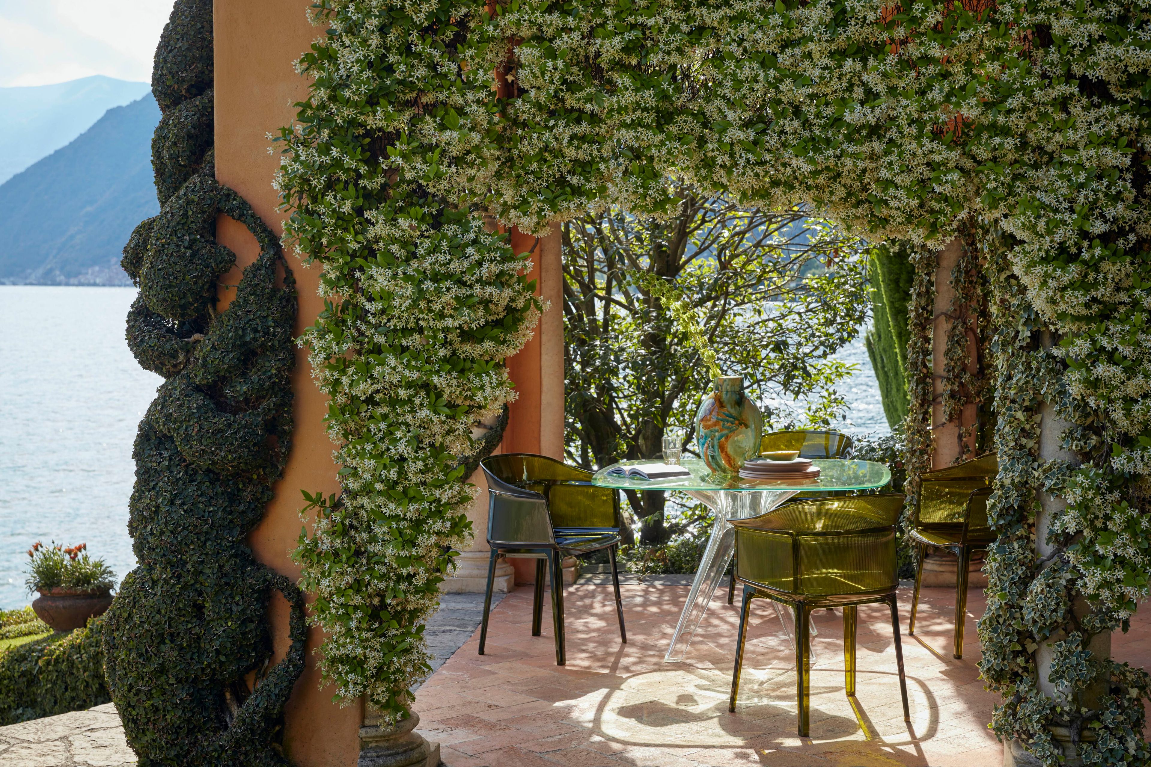 Квадратный стол из хрусталя и инженерного пластика Kartell SIR GIO ARCH-00107757 - Вид №5