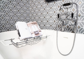 Gentry Home Trevor Вешалка для полотенец отдельно стоящая Unique Incalux GH103278 - Вид №1