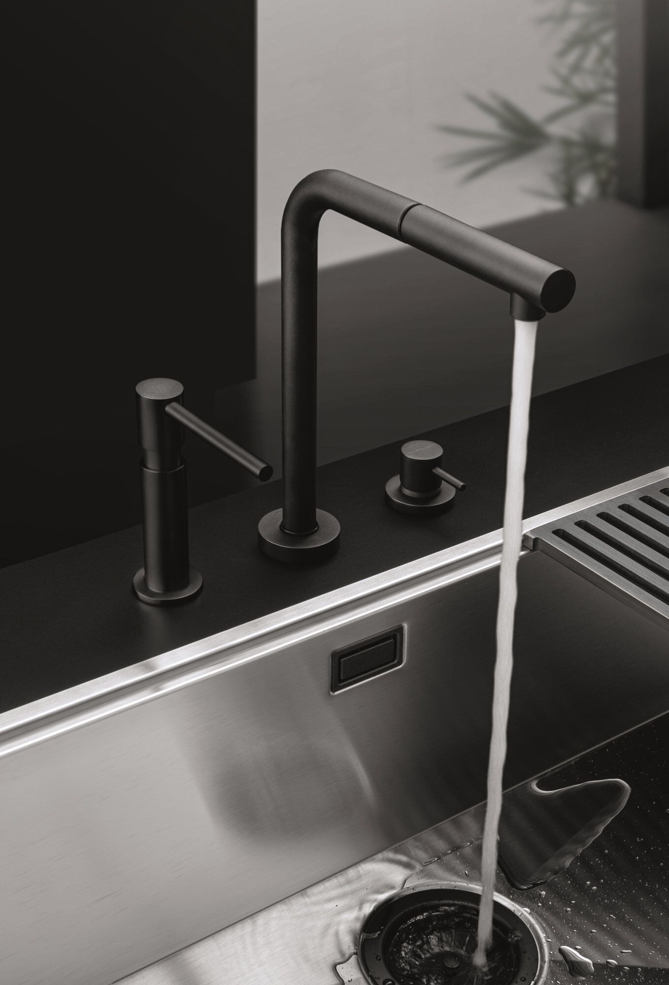 Дозатор черного моющего средства Barazza 1DSUN ARCH-00024402 - Вид №1