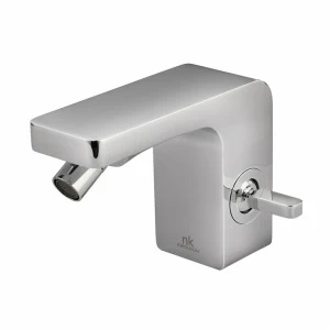 Смеситель для биде, однорычажный, 3/8 дюйма. Керамический картридж Ø25 мм. Длина шлангов 470 мм. Без всплывающих отходов. Расход 7,6 л / мин. при 3 барах.  Lounge NOKEN 100063519  CHROME