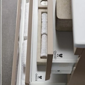 Мебель для ванной в глянцевой отделке PASSEPARTOUT PS22