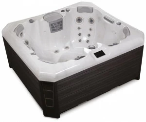 Gruppo Geromin 4-х местный мини-бассейн с гидромассажем Cityline