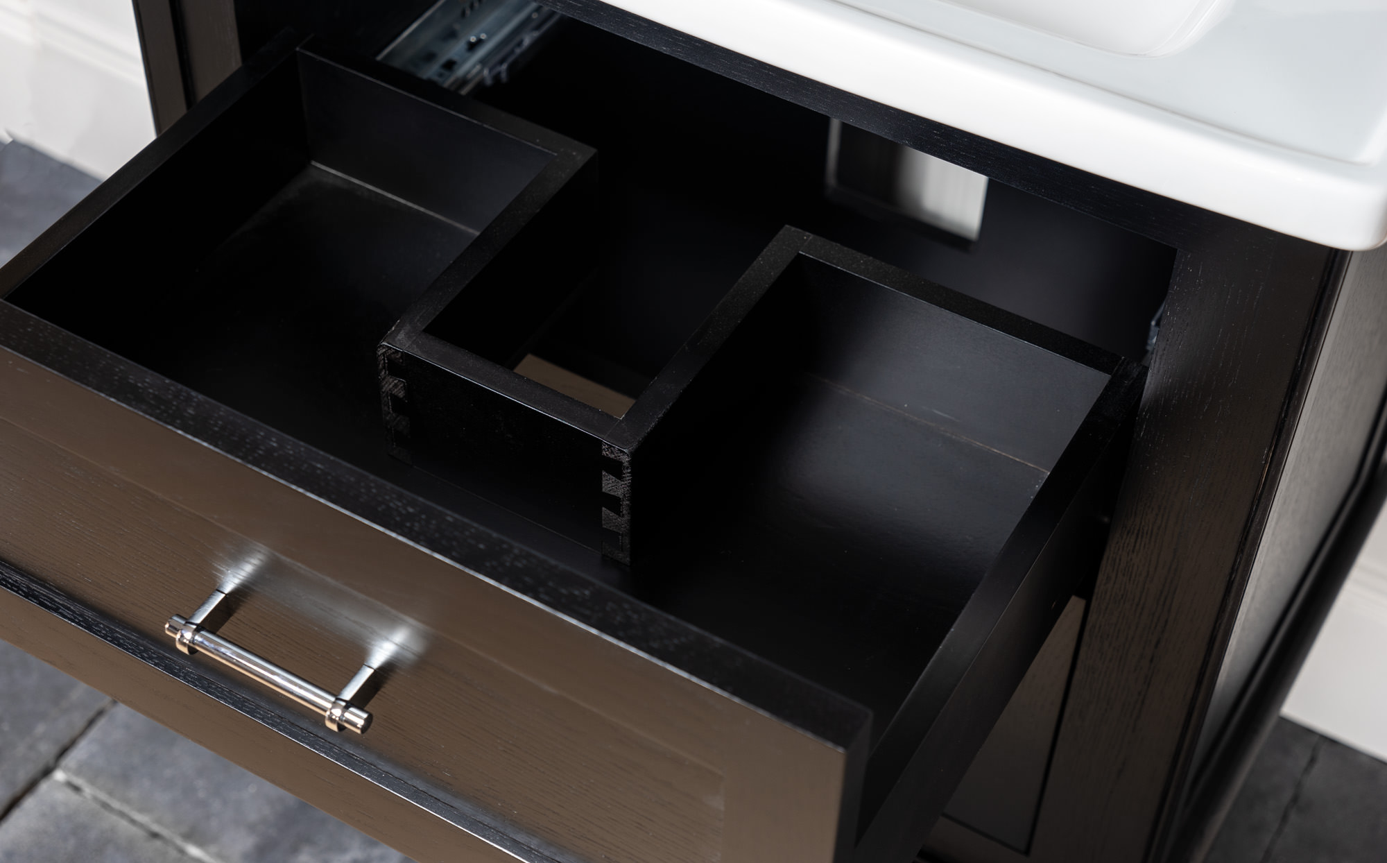 Traditional bathrooms OXFORD винтажный туалетный столик Oxford.cr дуб  - Вид №1