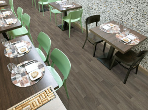 Нескользящий виниловый пол с эффектом дерева