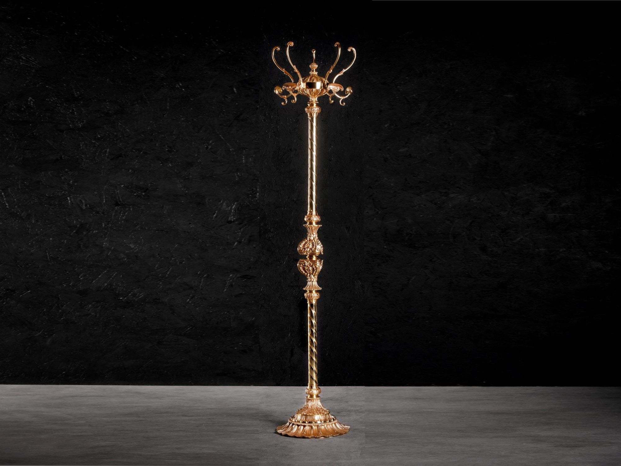 Латунная напольная вешалка для одежды Possoni Illuminazione Цезарь ARCH-00124395 - Вид №1