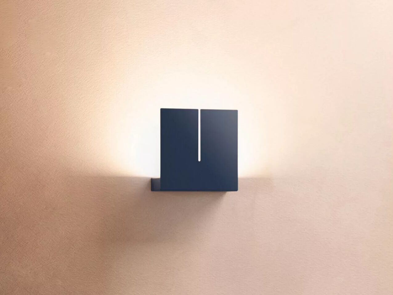 Железный светодиодный настенный светильник ZAVA CRACK ARCH-00055632 - Вид №1