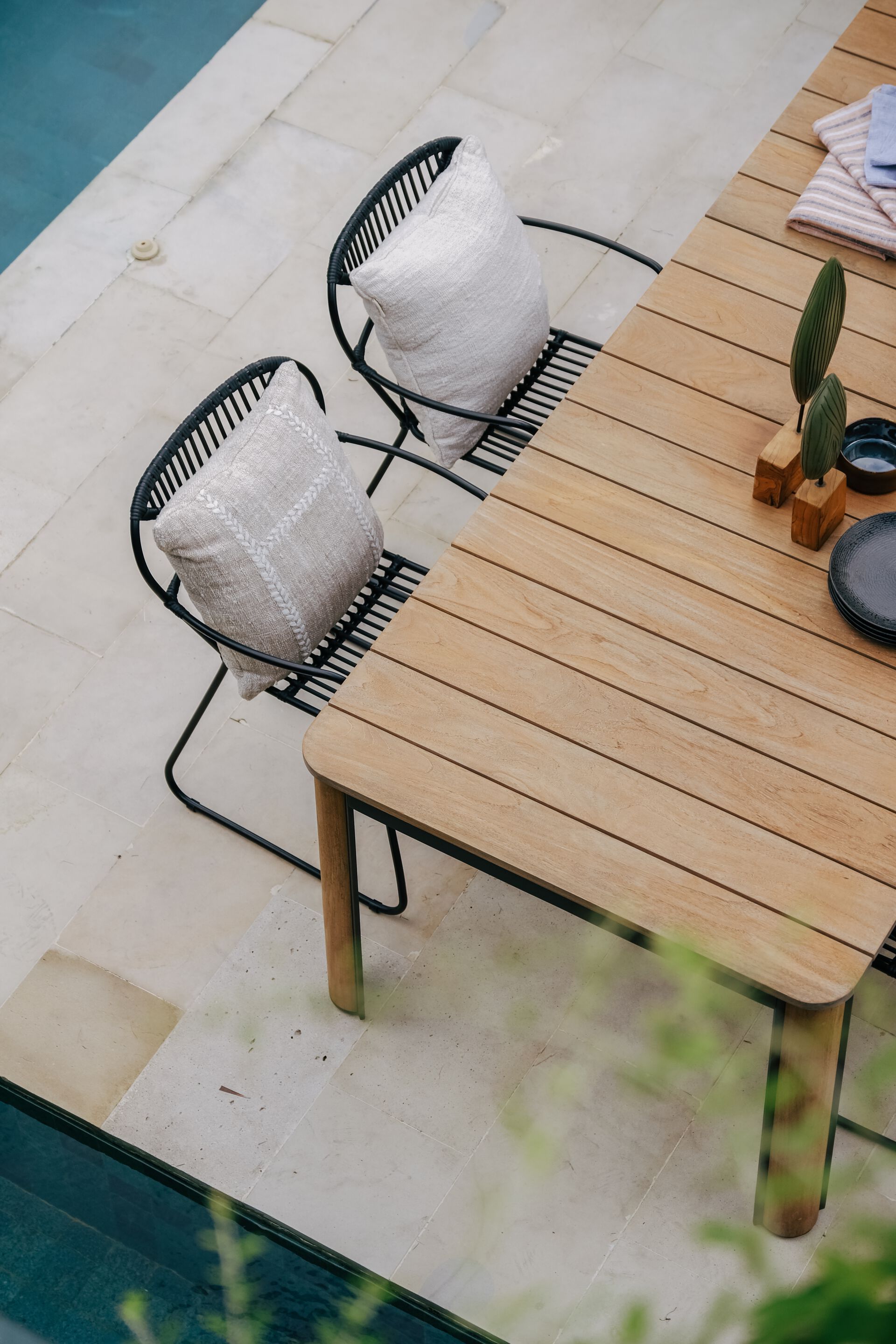 Прямоугольный садовый стол из тикового дерева cbdesign Puntoline ARCH-00045616 - Вид №4