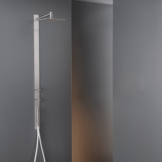 Душевой комплект с квадратной регулируемыми душевой головкой L. 200 мм с регулятором давления и цилиндрический ручной душ диаметр 18 мм  BAR02 CEADESIGN  - Вид №1