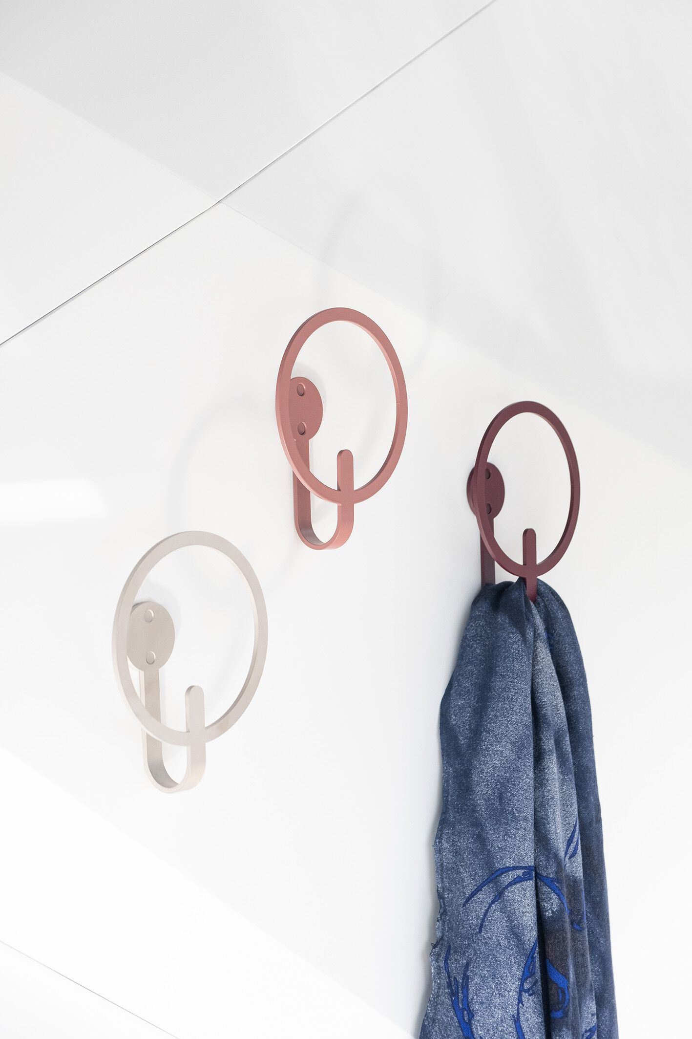 Стальная вешалка для одежды Iserlohner Haken MR. STEED ARCH-00122484 - Вид №1