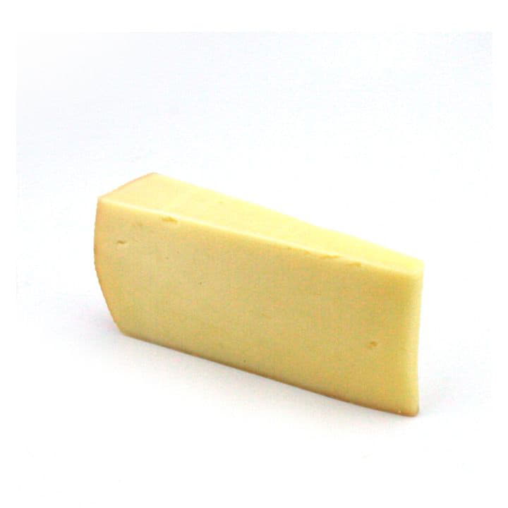 Сыр Холмогорский 50% полутвёрдый коровий БЗМЖ Santreyd 8898