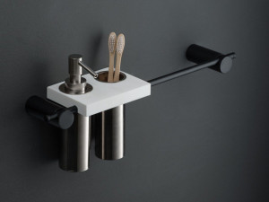 Настенный держатель зубной щетки и дозатор мыла