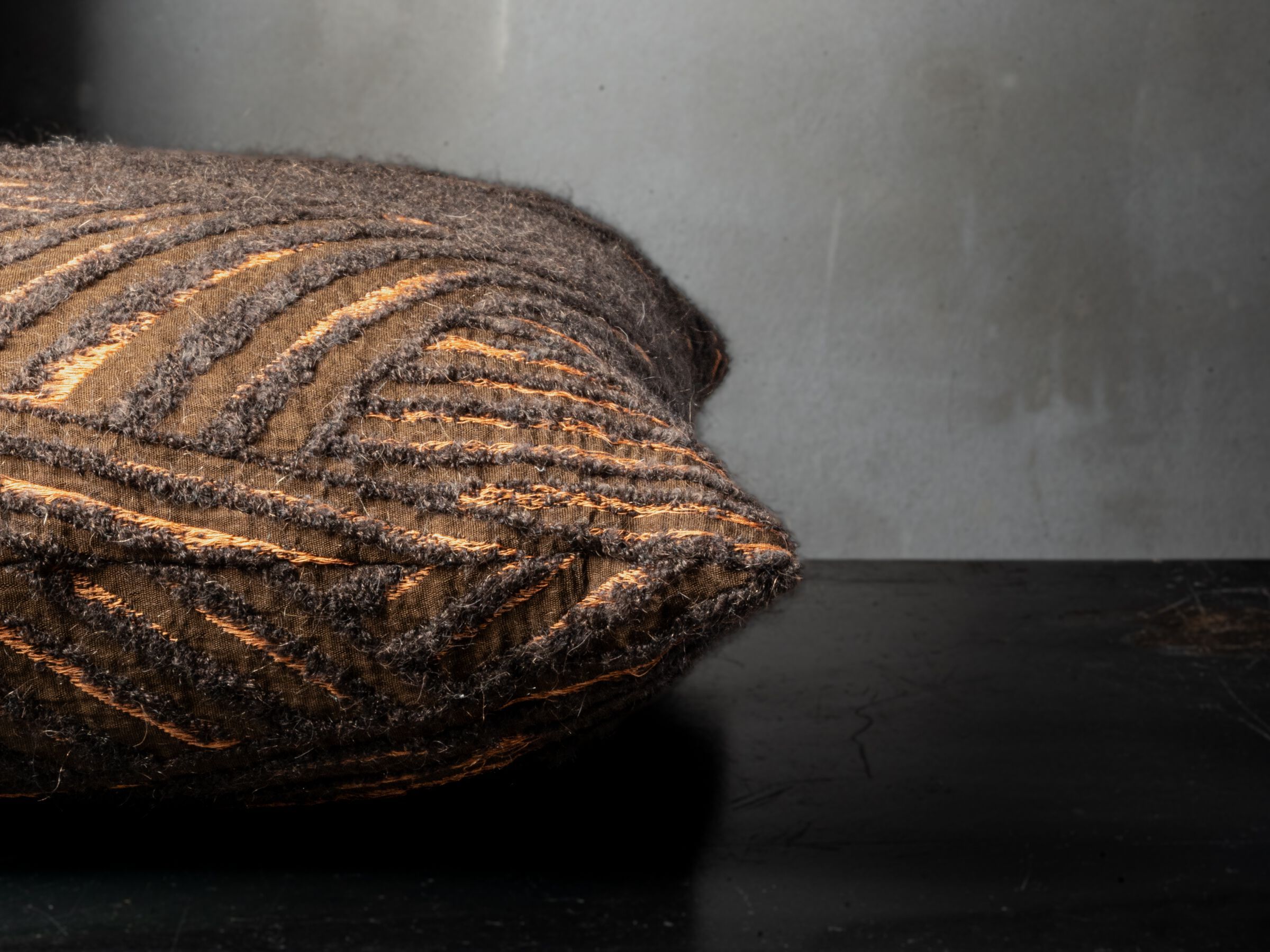 Квадратная подушка из хлопка The House of Lyria DARKER ARCH-00089887 - Вид №2