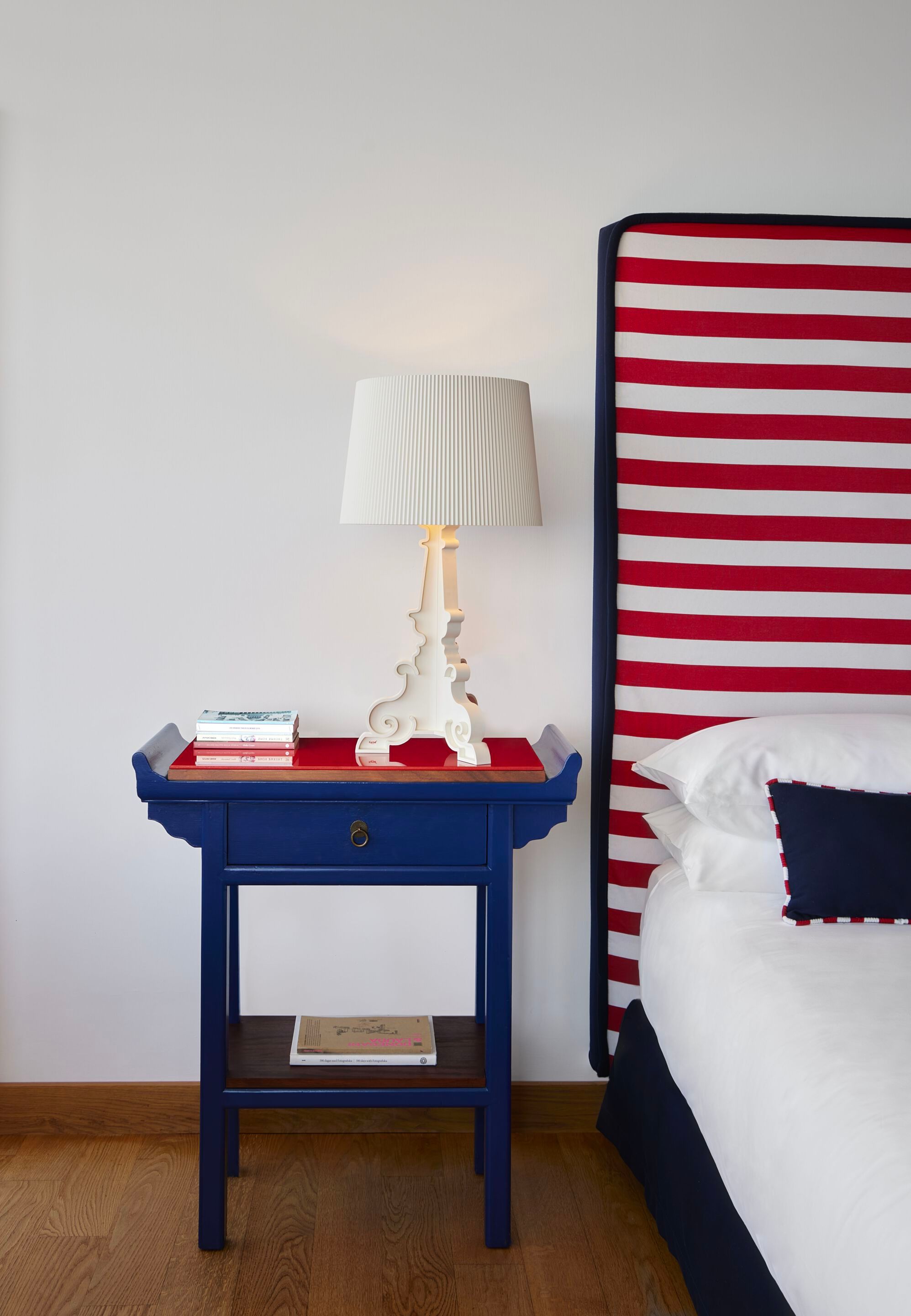 Светодиодная настольная лампа Kartell BOURGIE MAT ARCH-00142475 - Вид №2