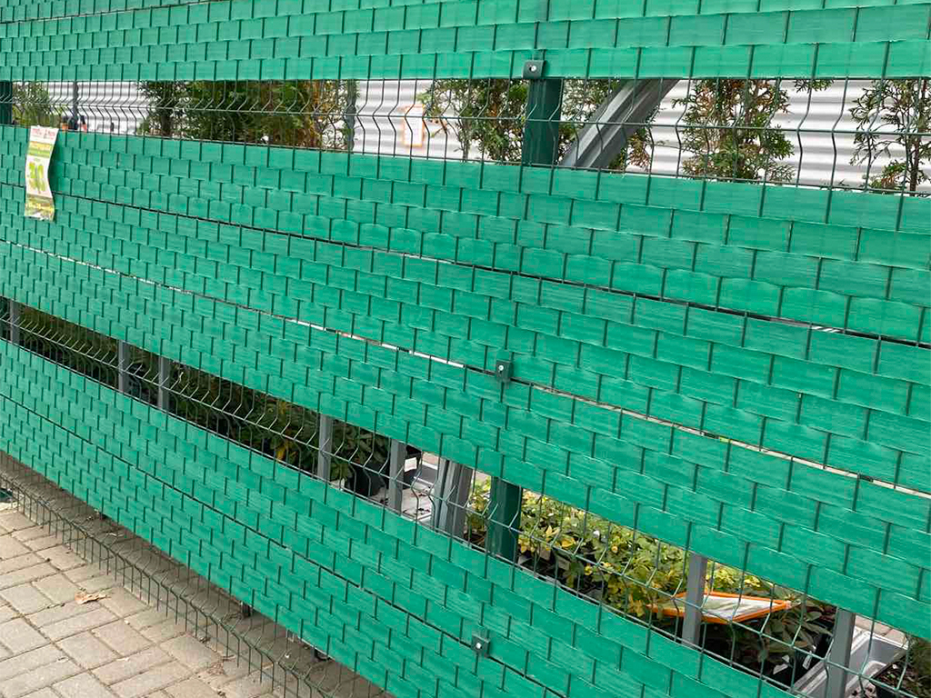 Заборная лента зелёная 48 мм ГеоПластБорд GPBST-177 - Вид №4