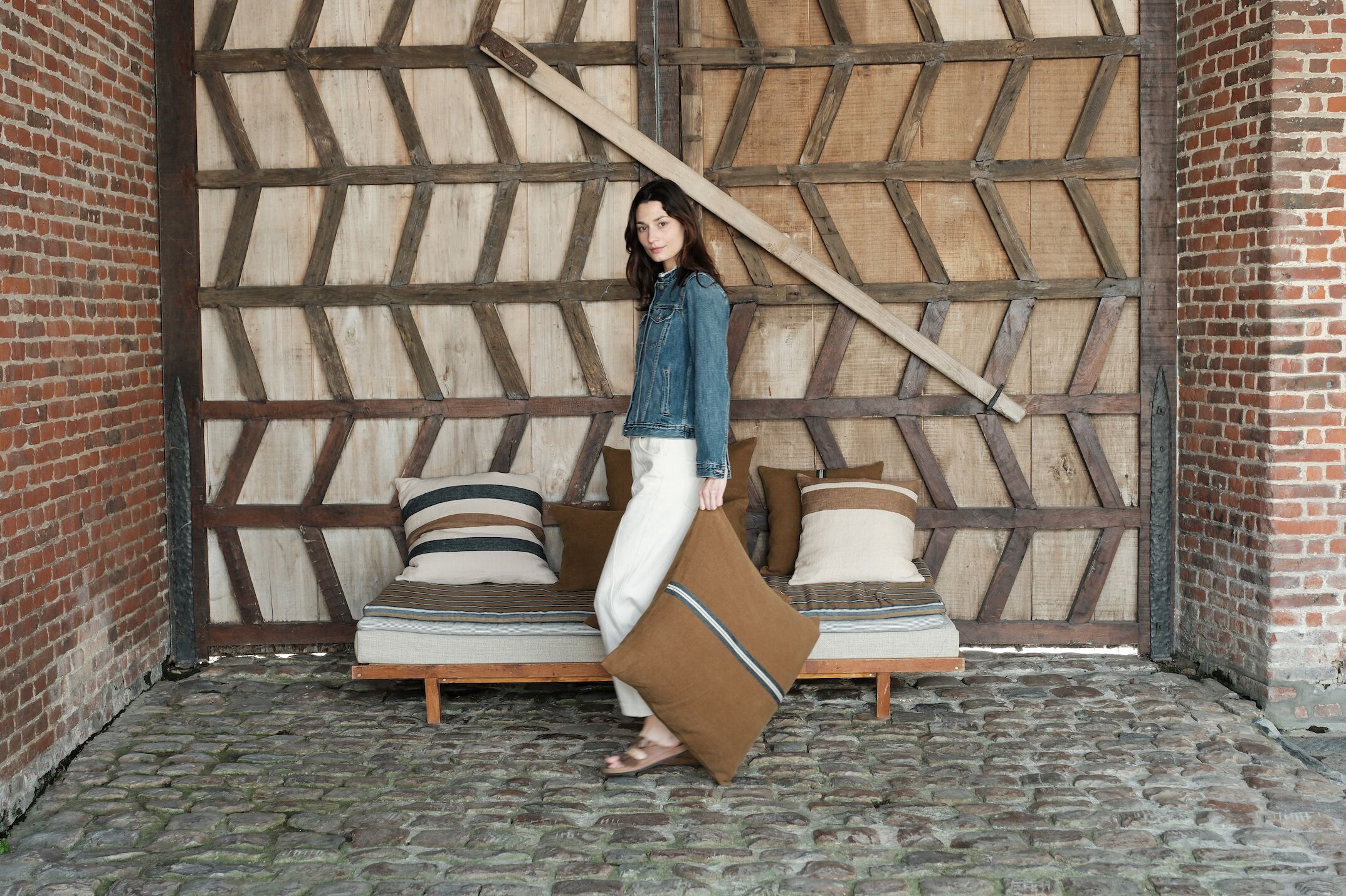 Квадратная льняная подушка Libeco Home Miles ARCH-00097266 - Вид №2